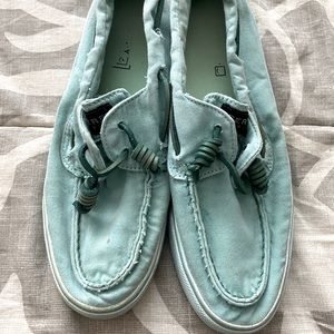 Women’s Sperry slip on shoes